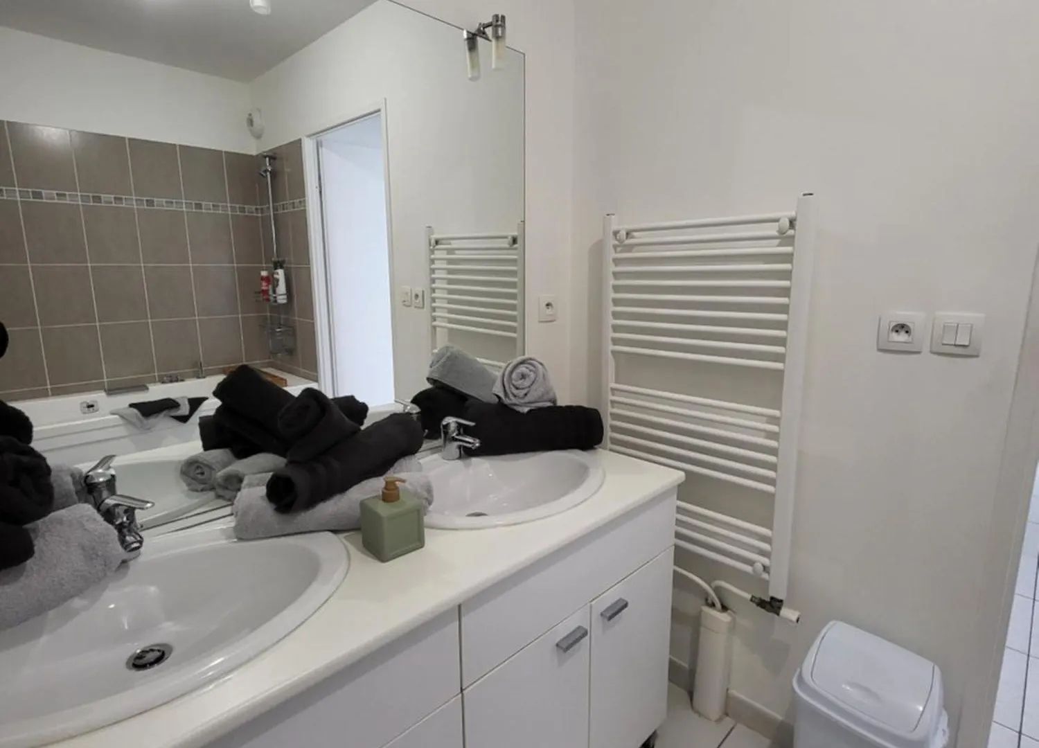 Appartement Marseille T3 Spacieux Et Paisible Avec Deux Places Parking Proche Vieux Port