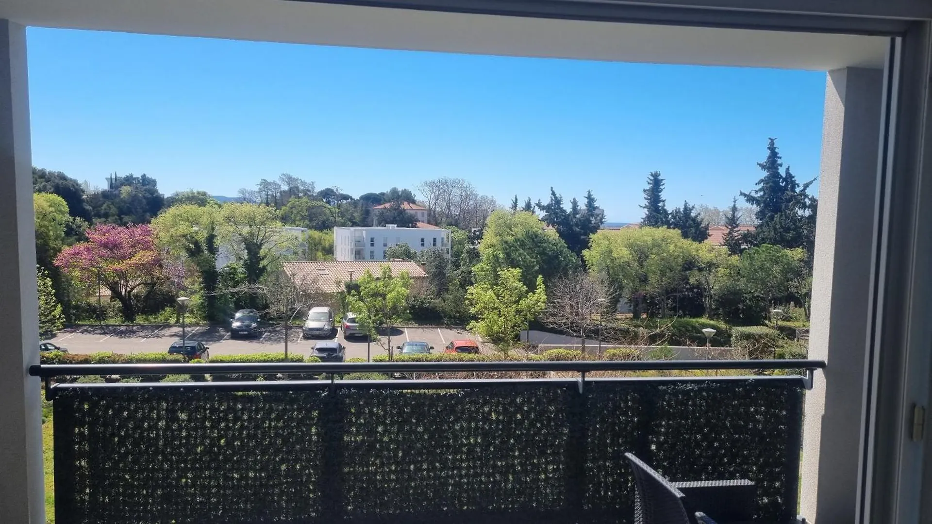 Appartement Marseille T3 Spacieux Et Paisible Avec Deux Places Parking Proche Vieux Port